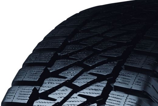 Pneumatico Bridgestone BLIZZAK W995 215/65 16″ 109R